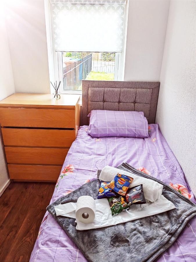 Holiday Home Манчестер Екстер'єр фото